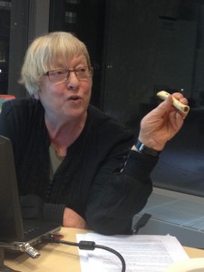 Cajsa S Lund berättar om musikarkeologiska fynd. Foto: Dan Lundberg