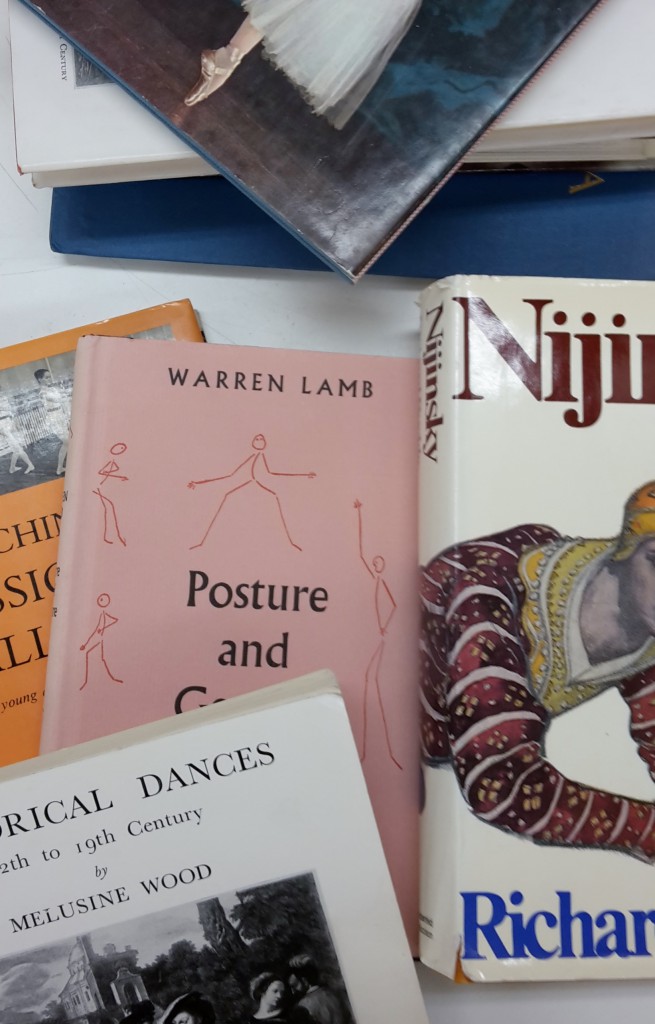 Några av böckerna ur Ellen Raschs bibliotek.