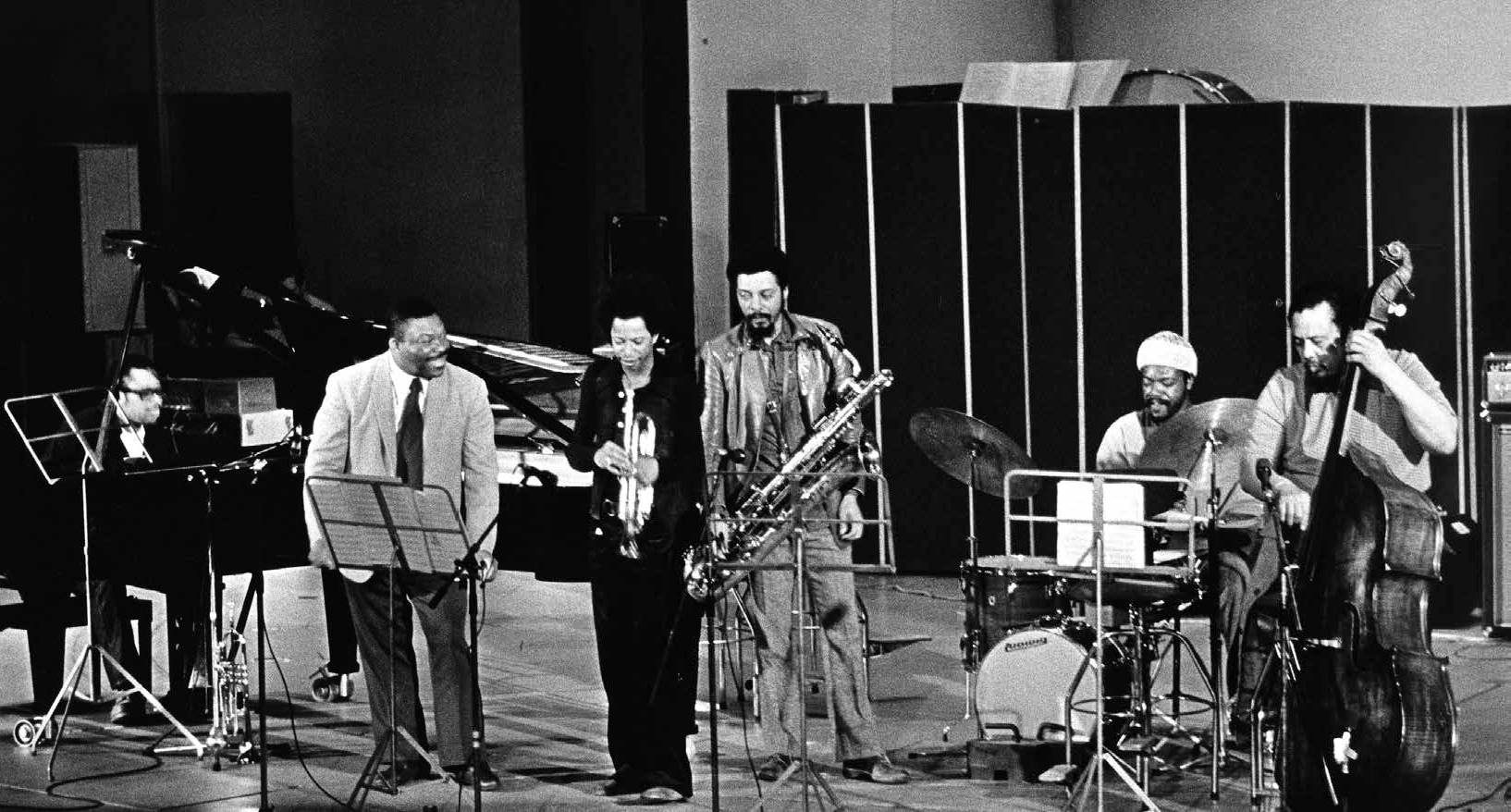 John Foster, Cat Anderson, Joe Gardner, Hamiet Bluiett, Roy Brooks, Charles Mingus, Folkets Hus, Stockholm, November 1972
